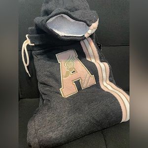 New w/tags Size M 7/9 Sherpa lining high rise higher